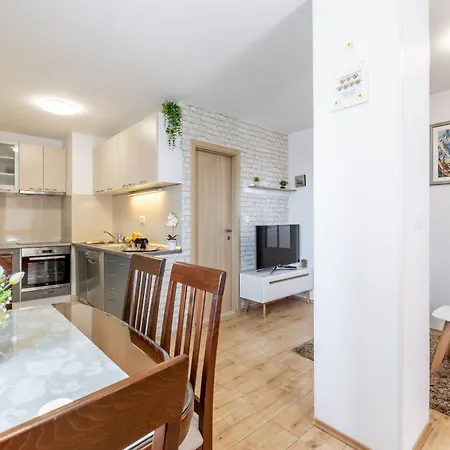 Apartment Cvita *
